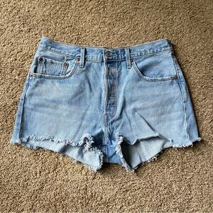 Levi’s 501 light wash